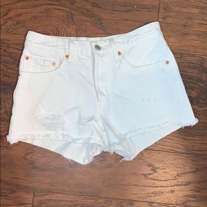 White Levi’s 501 Shorts